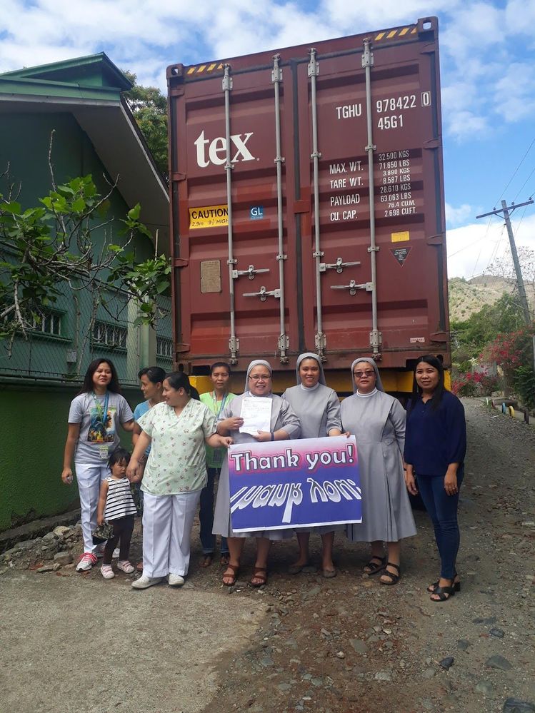 The shipment arrives at the Indigenous Peoples’ Hospital